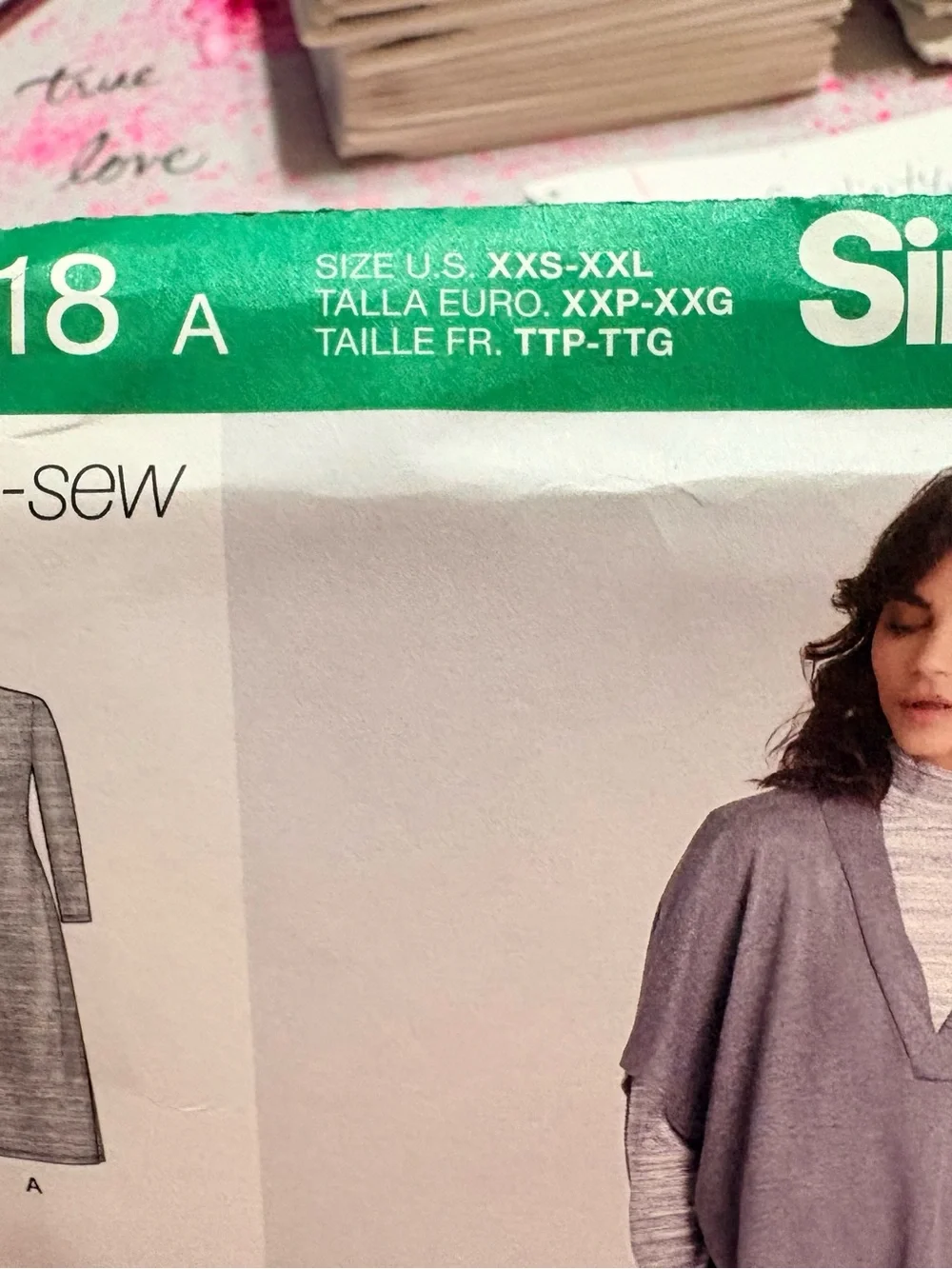 BN UNCUT SIMPLICITY 9018 A SEWING PATTERNS